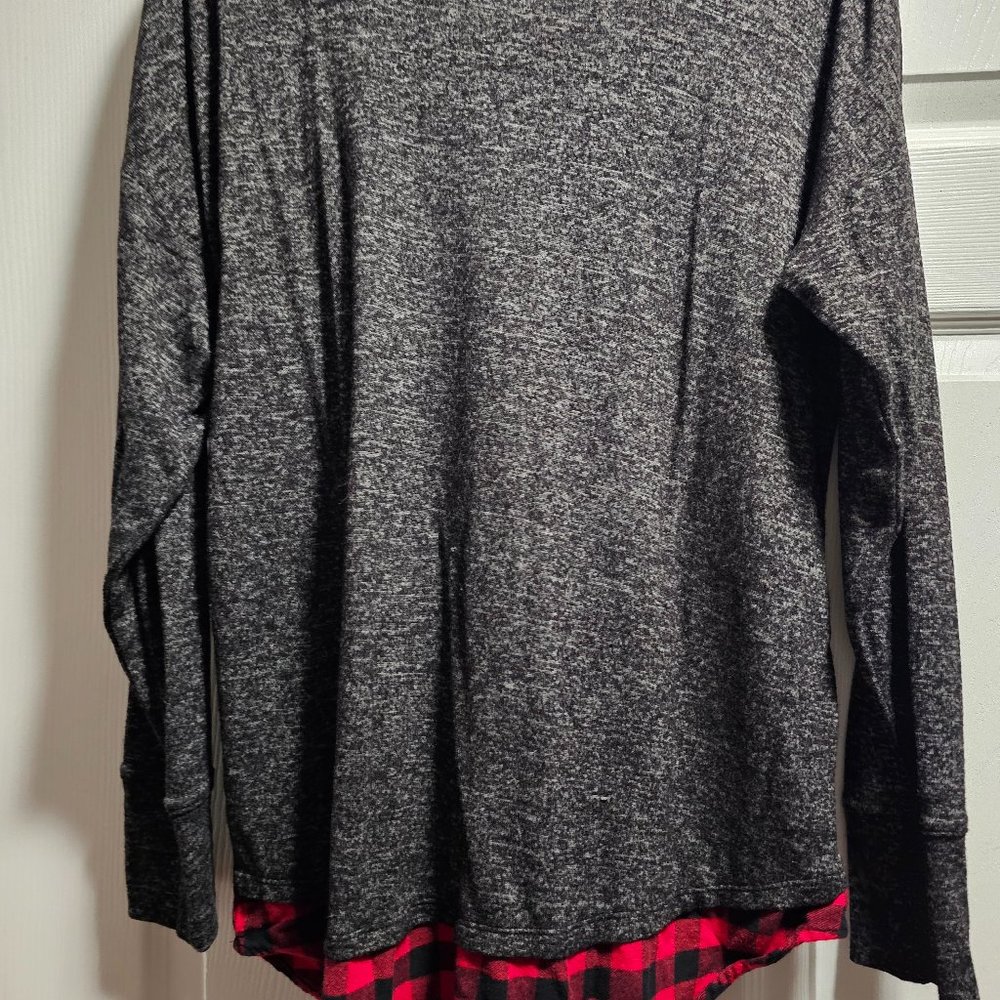 Maurices shirt